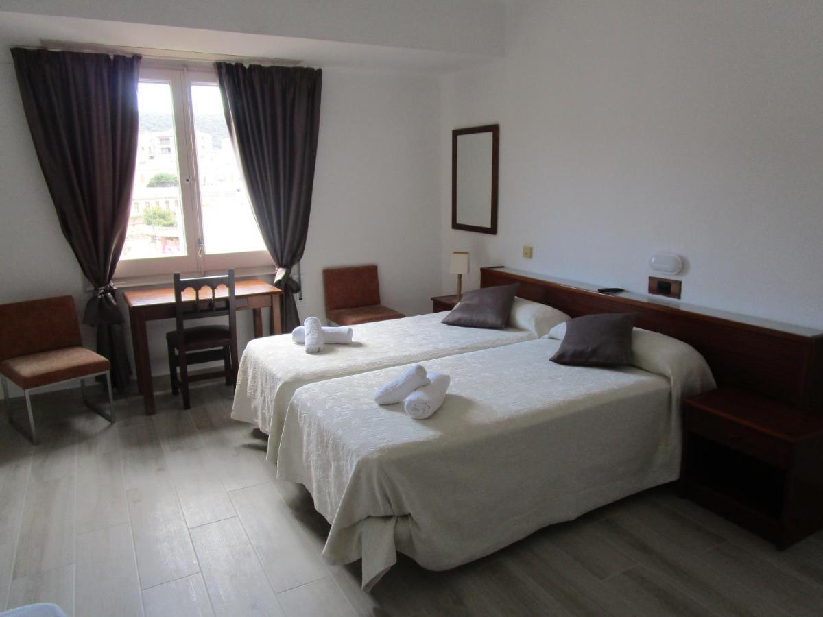 Hotel Apartaments Gesoria Porta Ferrada Sant Feliu de Guíxols Extérieur photo