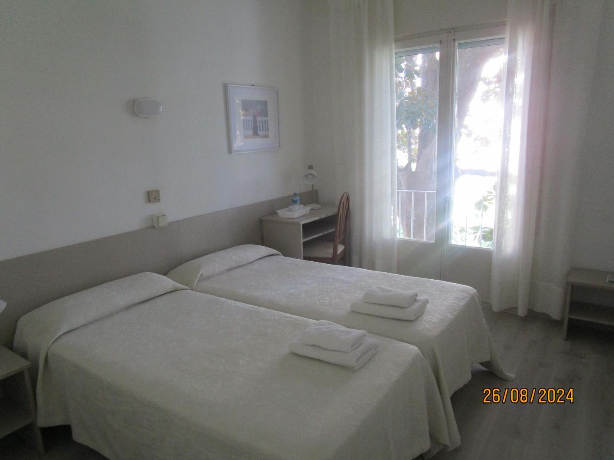 Hotel Apartaments Gesoria Porta Ferrada Sant Feliu de Guíxols Extérieur photo