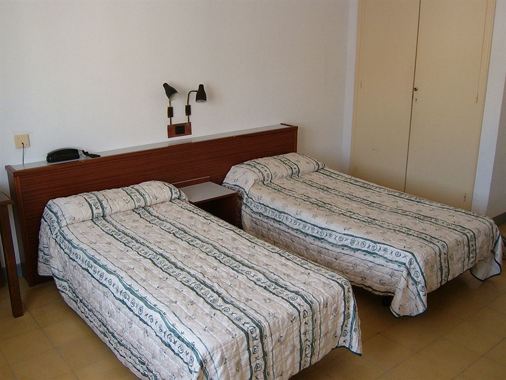 Hotel Apartaments Gesoria Porta Ferrada Sant Feliu de Guíxols Extérieur photo