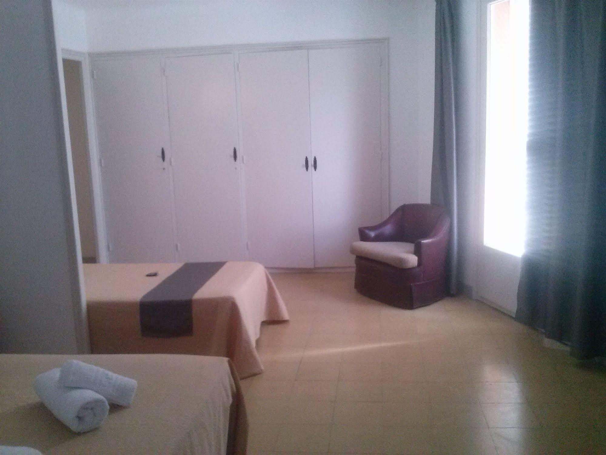 Hotel Apartaments Gesoria Porta Ferrada Sant Feliu de Guíxols Extérieur photo
