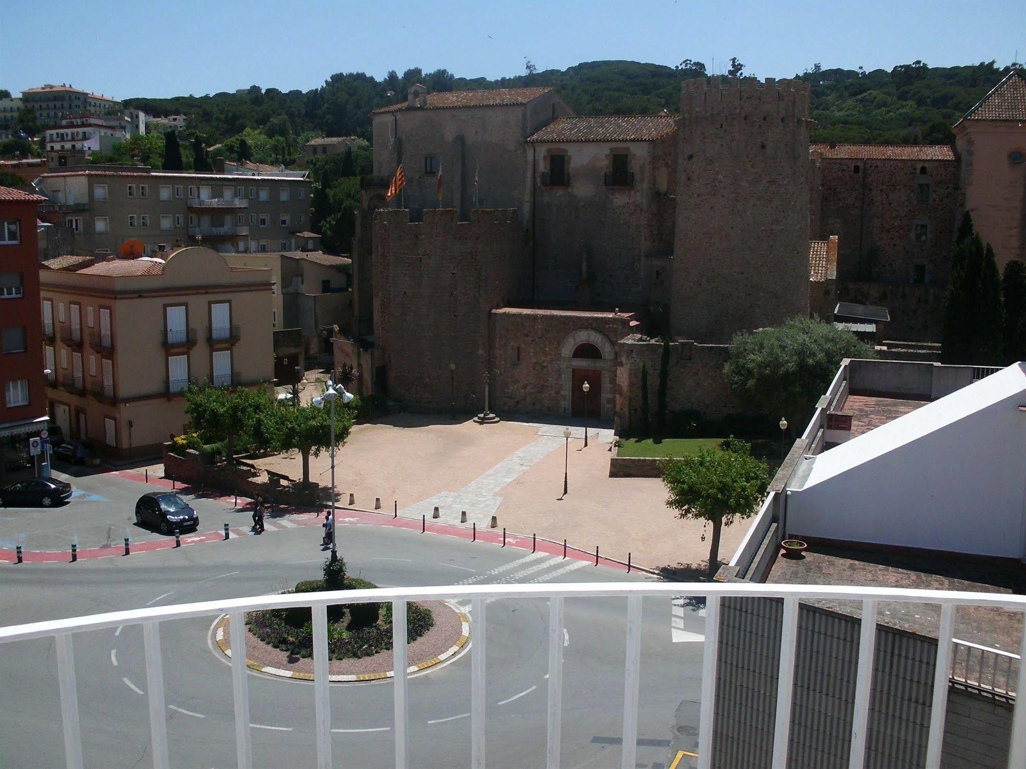 Hotel Apartaments Gesoria Porta Ferrada Sant Feliu de Guíxols Extérieur photo