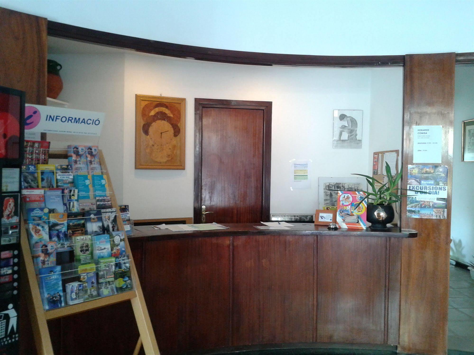 Hotel Apartaments Gesoria Porta Ferrada Sant Feliu de Guíxols Extérieur photo